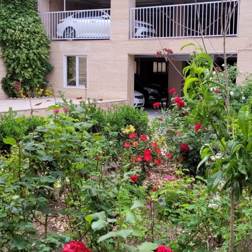 87متر 2خواب غرق نور ومنظره 2نبش، باکس پونک