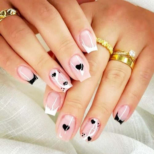 ارائه خدمات ناخن دست و پا مانیکور و پدیکور