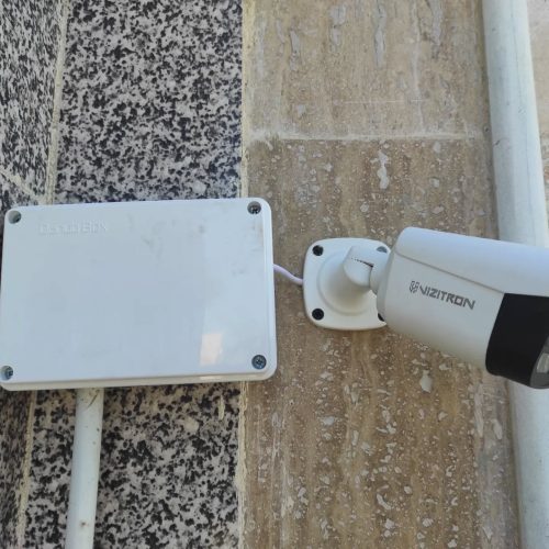 نصاب انواع دوربین مدار بسته ( کیفیت اتفاقی نیس ، باران منتظر نمیماند )