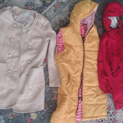 کلی لباس زنانه.مانتو.لباس تو خونه ای.کیف.پالتو