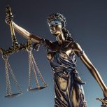 وکیل پایه یک دادگستری