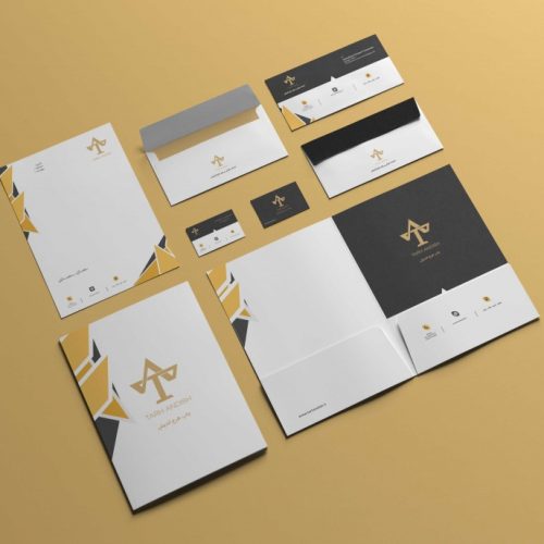 طراحی گرافیک دستی و یارانه ای