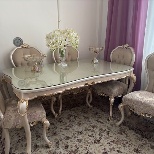 میز ناهار خوری