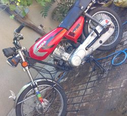 سلام موتور هوندا 125مدل 90 موتور تمیز سیم کشی کامل سالم مدارک کامل یک سال بیمه