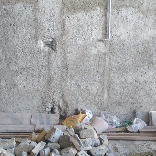 فروش سالن نیمه ساخت 120 متری در قزلجه میدان