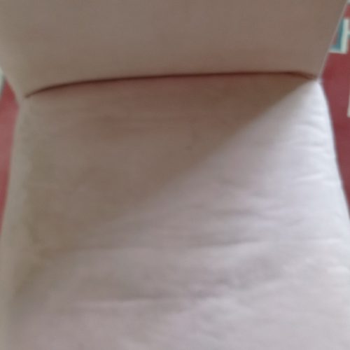 میز تحریر کاملا سالم سفید همراه با صندلی صورتی