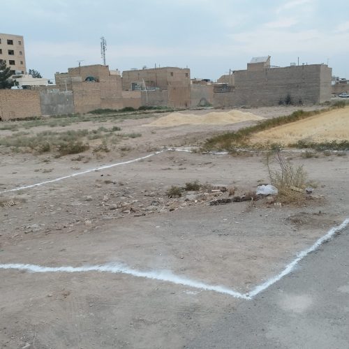زمین 100متری