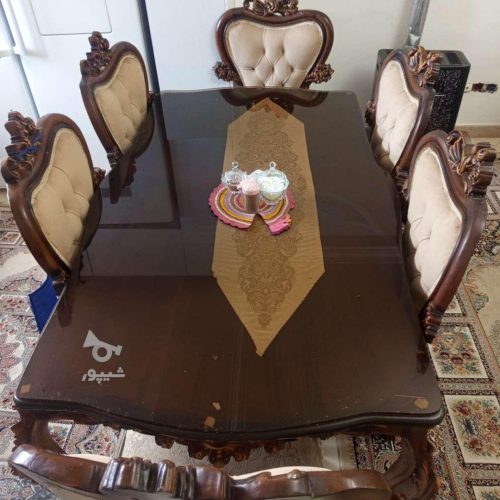 مبل سلطنتی و میز نهار خوری