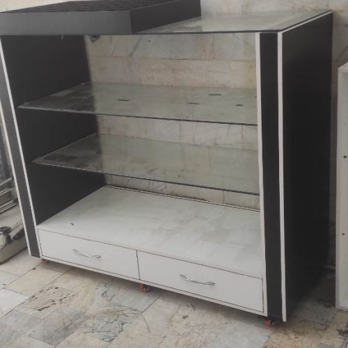 تابلو روان استند مقوا صندلی ویترین