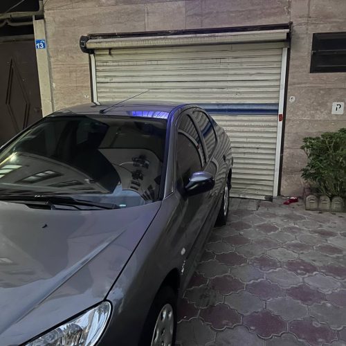 پژو خاکستری صندوقدار مدل 94