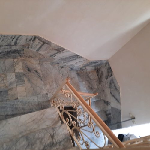 اجاره طبقه بالا از یک ساختمان دو طبقه با ورودی و پارکینگ مستقل در خانه اصفهان چهار راه نیروی هوایی خ ارغوان 8متری نیلوفر