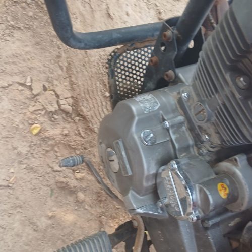 با سلام موتور سرچرخه مدل 99 درصفرصفرصفر مسیرجادی قدیم سیدخلف ابوترکیه