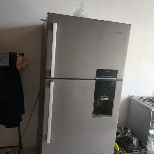 دانشجو هستم یخچال و فریزر اسنوا ک بکلرم نمیاد