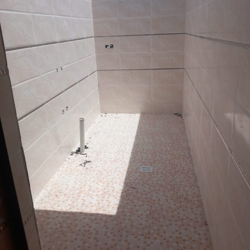 کاشی کاری کف وبدنه تمیز وقیمت توافقی شادگان