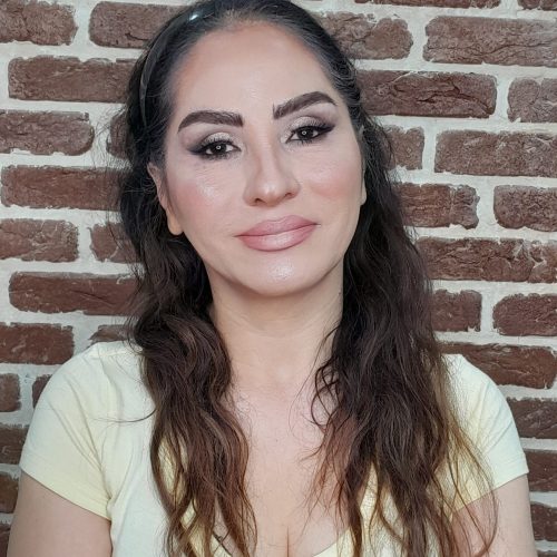 انجام خدمات میکاپ و شینیون با بهترین متریال و بهترین قیمت