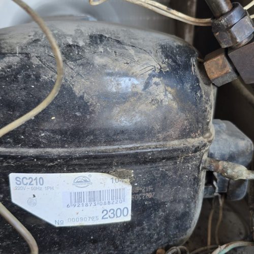 یخجال 2متری ایستاده