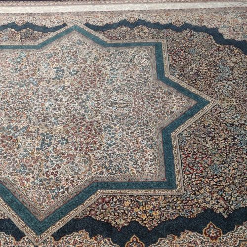 فروش دو تخته فرش 4*3 – فروش 8 عدد پشتی در حد نو نو