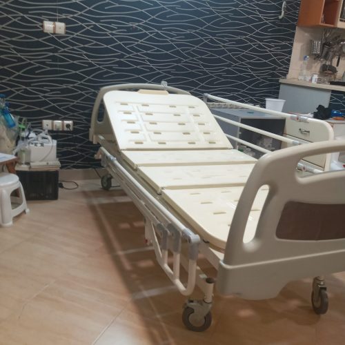 تخت برقی بیمارستانی