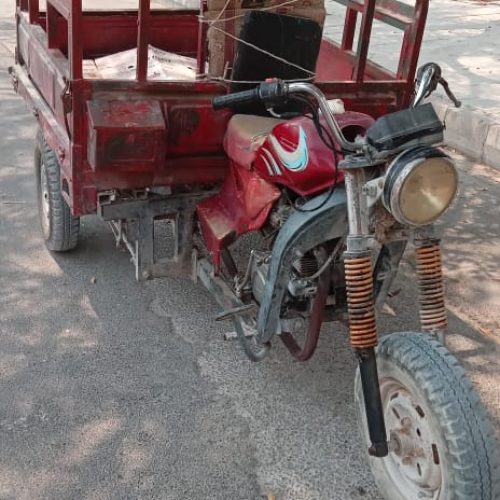 موتور سکلیت 3چرخ بخاطر مهاجرت بفروش میرسد