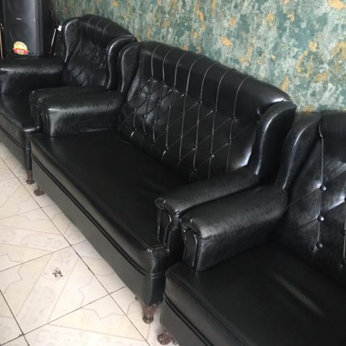 مبل چرم مشکی