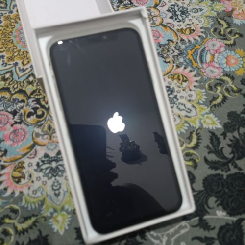 ایفون x سفید