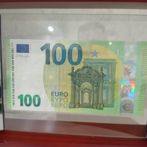 اسکناس کلکسیونی یورو و پوند