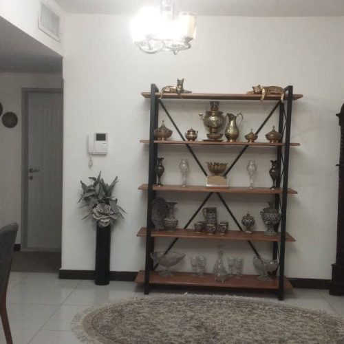 فروش فوری آپارتمان خوش نقشه با پارکینگ و انباری