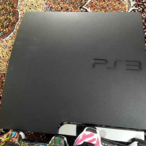 یک دستگاه کنسول بازی 3 کم کار کرد با دسته های تمیز و بیش از 20بازی