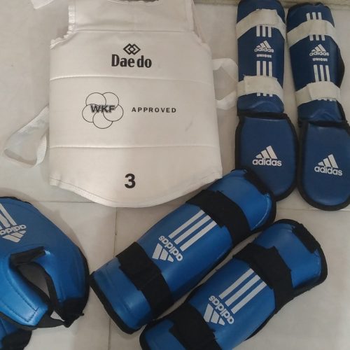 لوازم مبارزه کاراته