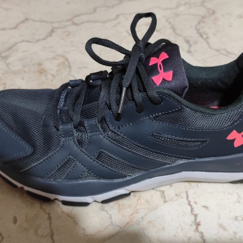 کتونی اورجینال اسپرت سایز 42 قالب کوچک