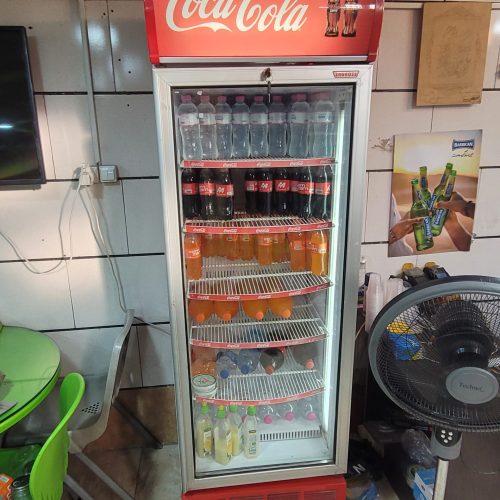 یخچال ویترینی درحد نوایستاد