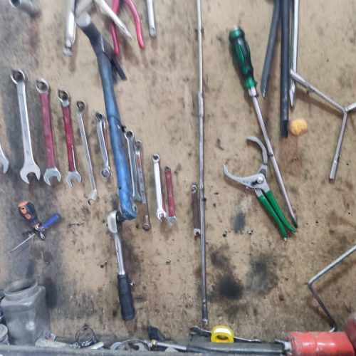 تمام لوازم پنچری و تعویض روغنی