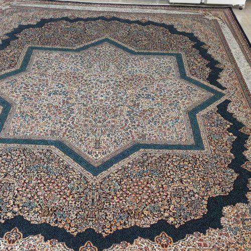 فروش دو تخته فرش 4*3 – فروش 8 عدد پشتی در حد نو نو