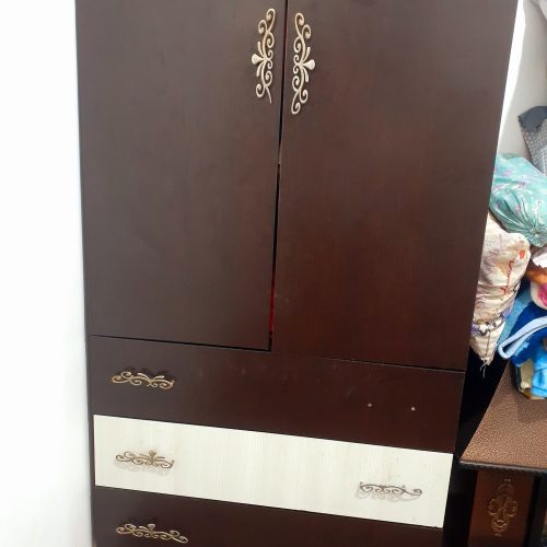 کمد ومیز تحریر