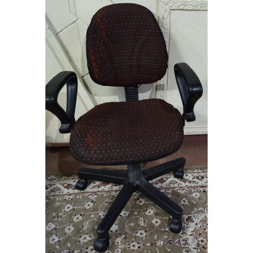 🖥️✨ ست کامل میز کامپیوتر، صندلی، کیس، مانیتور و لوازم جانبی (در حد نو)