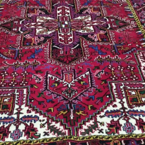 یک عدد قالیچه شیش متری با نازلترین قیمت به فروش می‌رسد