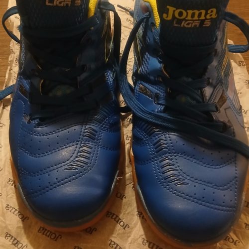 کتونی اورجینال joma سالنی