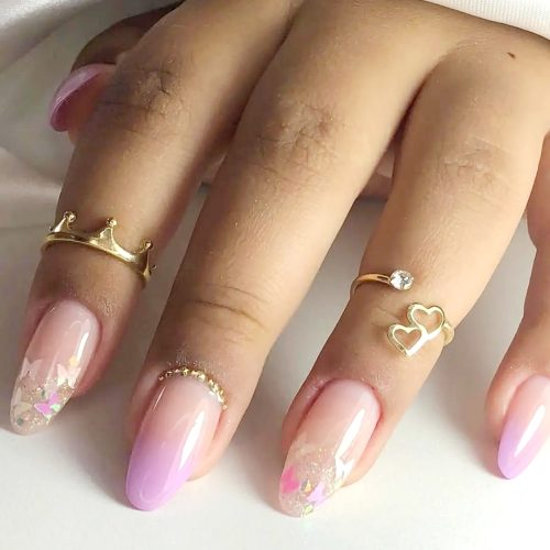 ارائه خدمات ناخن دست و پا مانیکور و پدیکور