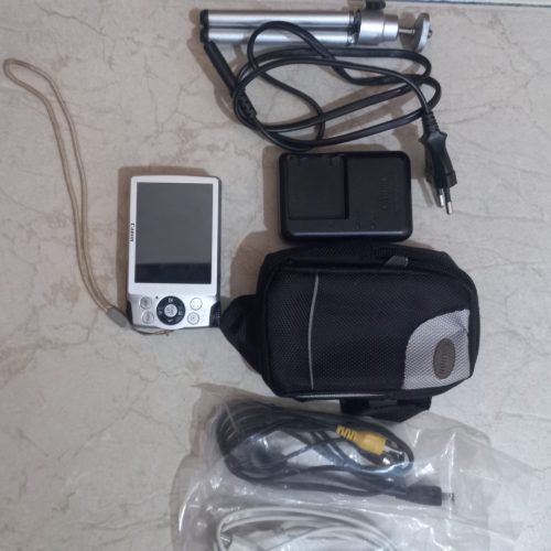 دوربین عکاسی  canon A3300 IS ,کاملاً سالم و نو