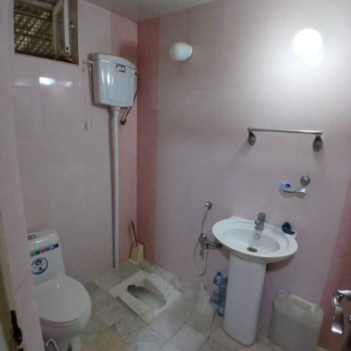 یک باغ با امکانات