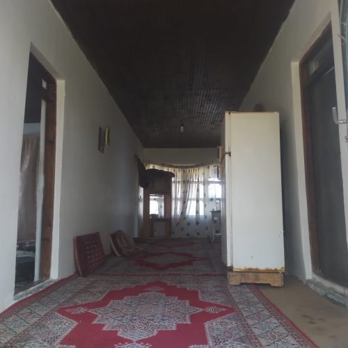 ویلا فروشی با درختان میوه