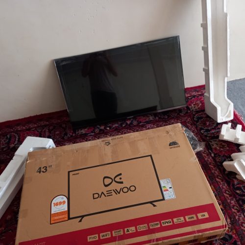تلویزون از شرکت DAiVoo43 انچ