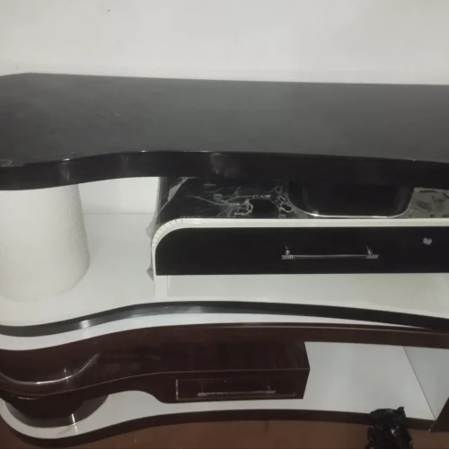 میز تلویزیون ام دی اف