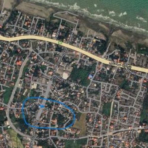 زمین مسکونی مرکز شهر فاصله با دریا700متر