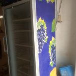 یخچال تک در مغازه ای