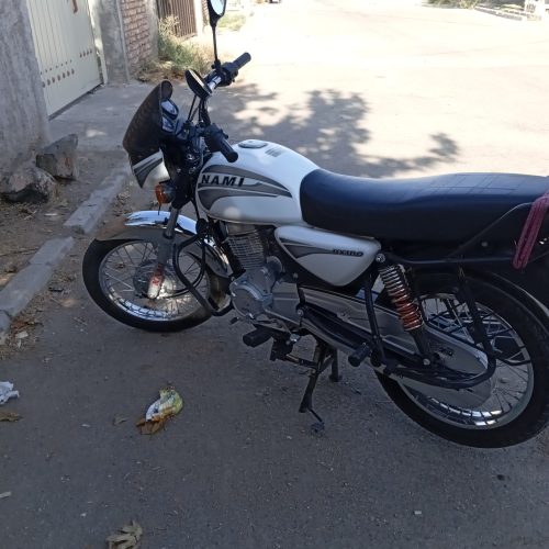 موتور سیکلت طرح باکسر 180  شرکت نامی