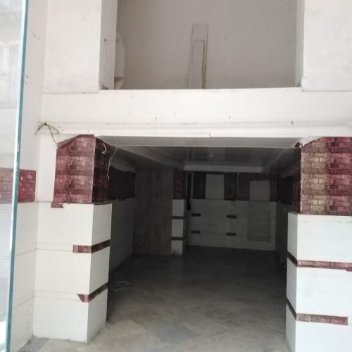 33 متر مغازه با بالکن