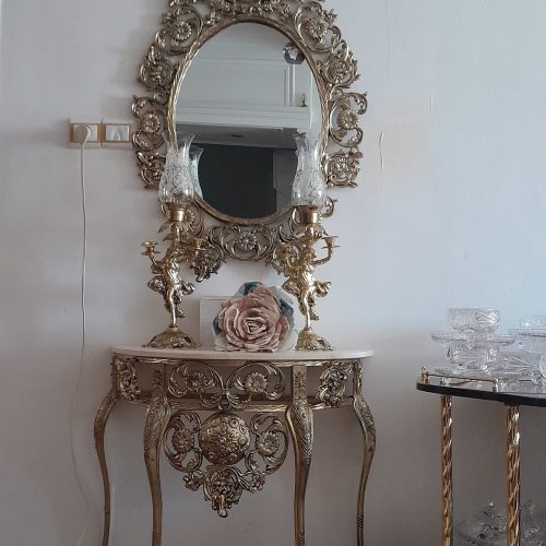 اینه برنز و میز