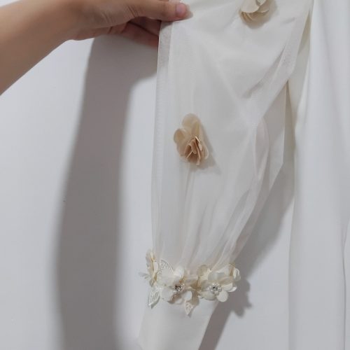 مانتوی مجلسی سفید و شیری رنگ