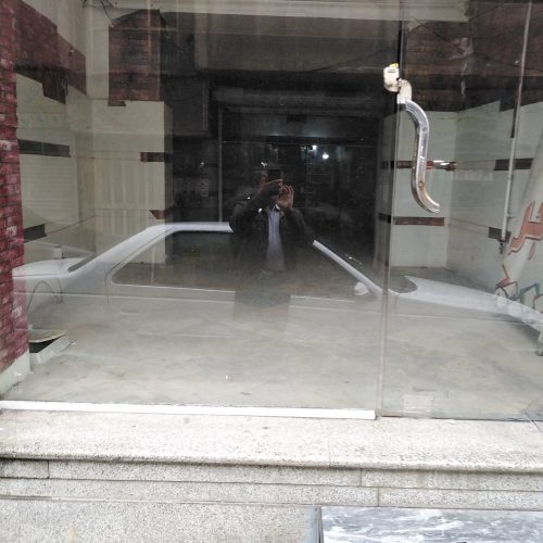 33 متر مغازه با بالکن